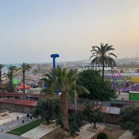 Homely Paseo Del Mar Διαμέρισμα