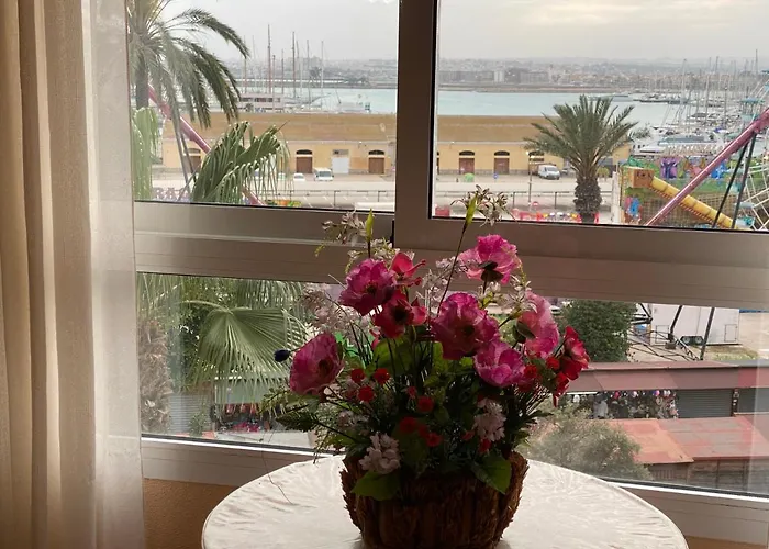 Apartment Homely Paseo Del Mar